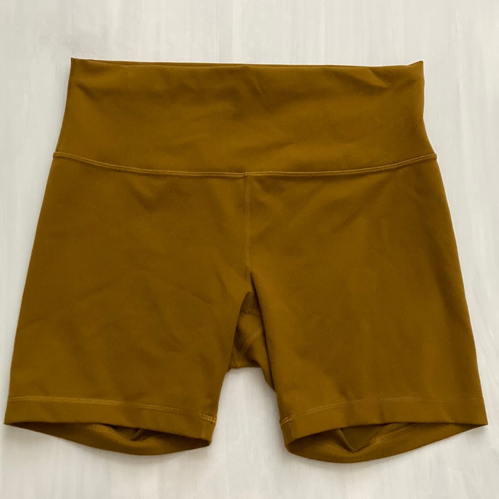 Lululemon yellow/tan 6” short